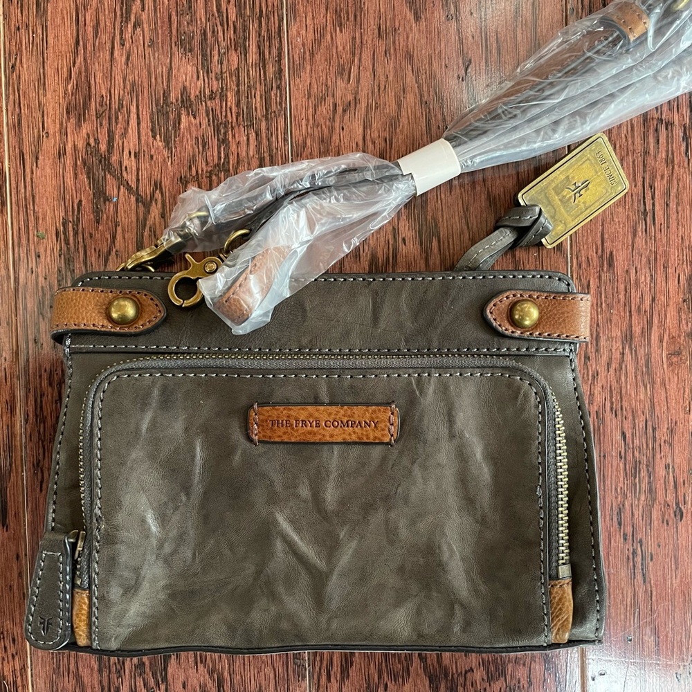 NWOT Frye Michelle Leather crossbody bag
